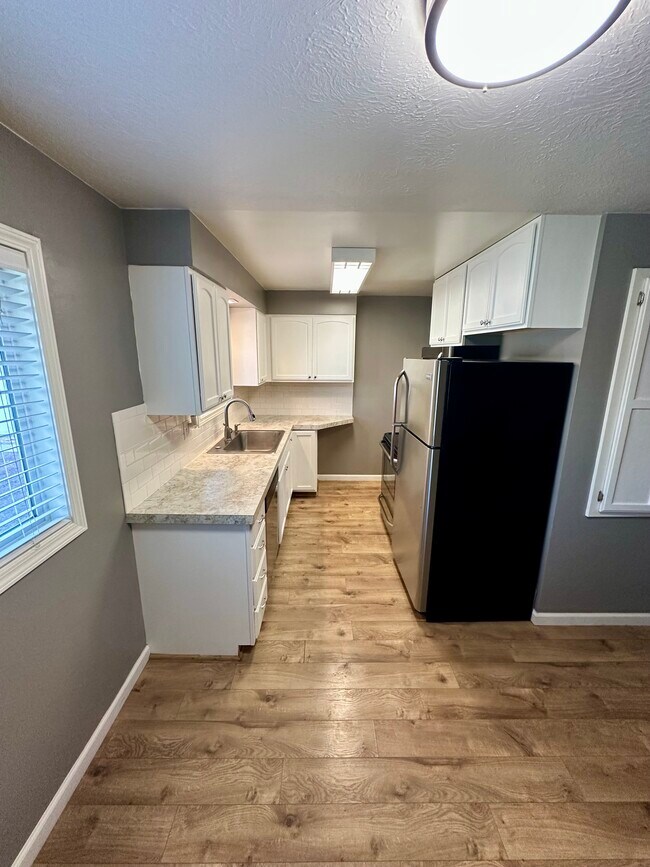 Foto del edificio - 5411 N Oak St