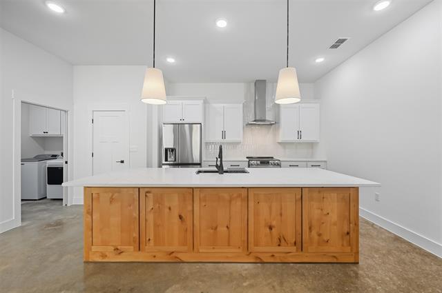 Building Photo - 102 Cardinal Wds