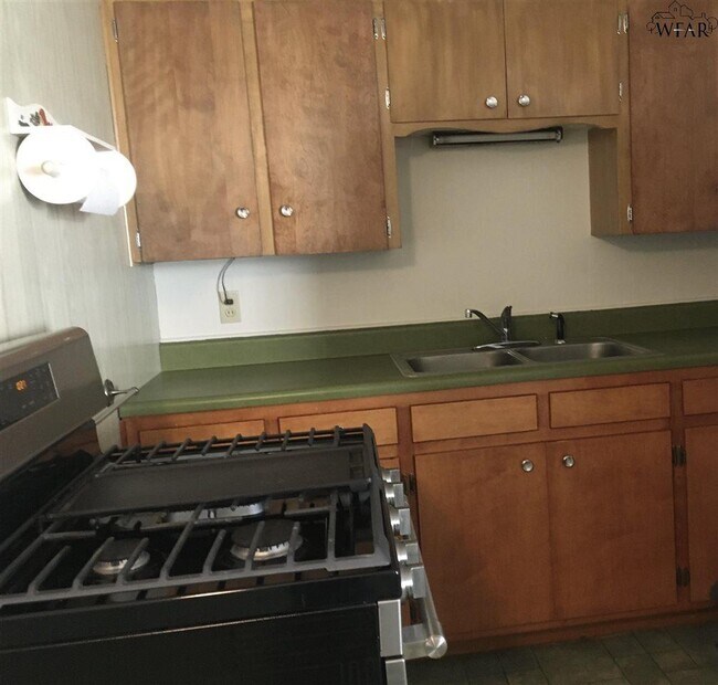 Foto del edificio - 1438 Harris Ln