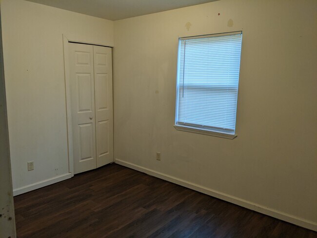 Foto del edificio - 1102 S Richmond Ave