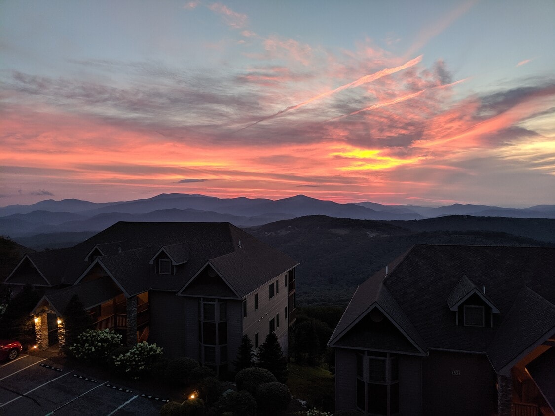 799 Craggy Pt Unit 25D, Sugar Mountain, NC 28604 Condo for Rent in