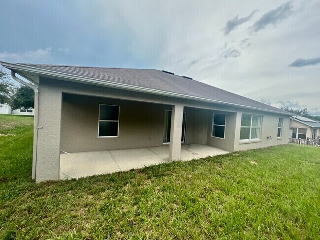 Foto del edificio - 824 Shore Breeze Way