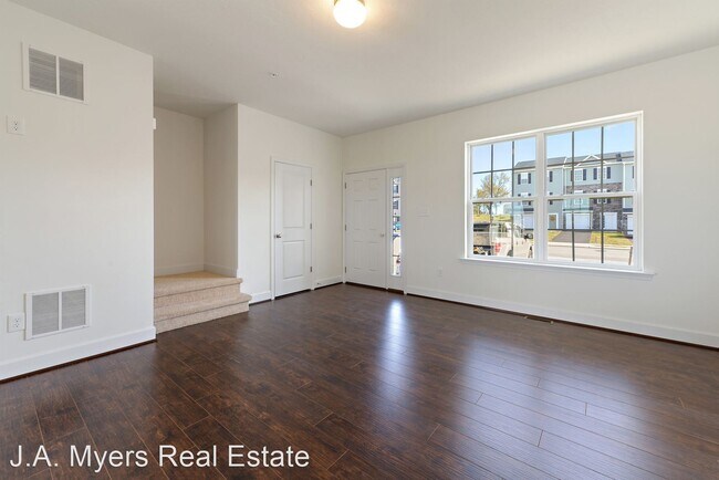 Building Photo - 3 br, 2.5 bath House - 190 Holstein Drive
