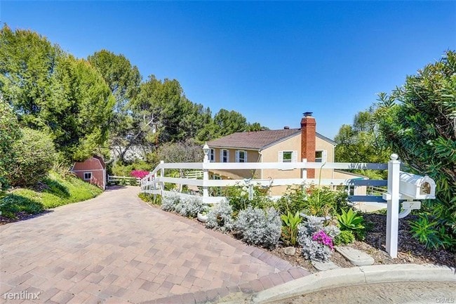 Building Photo - 4 br, 5 bath House - 7 Spinning Wheel Ln