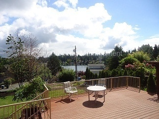 Building Photo - 62 Lake Louise Dr SW