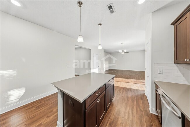Building Photo - 12524 Dardevle Ct
