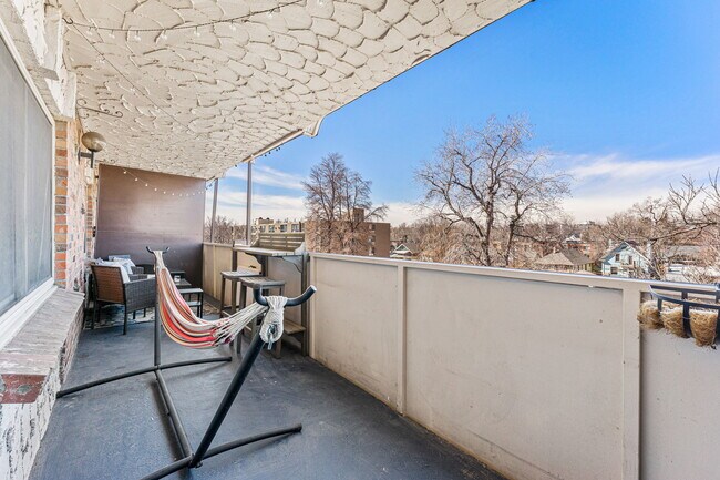 Foto del edificio - 1366 Garfield St