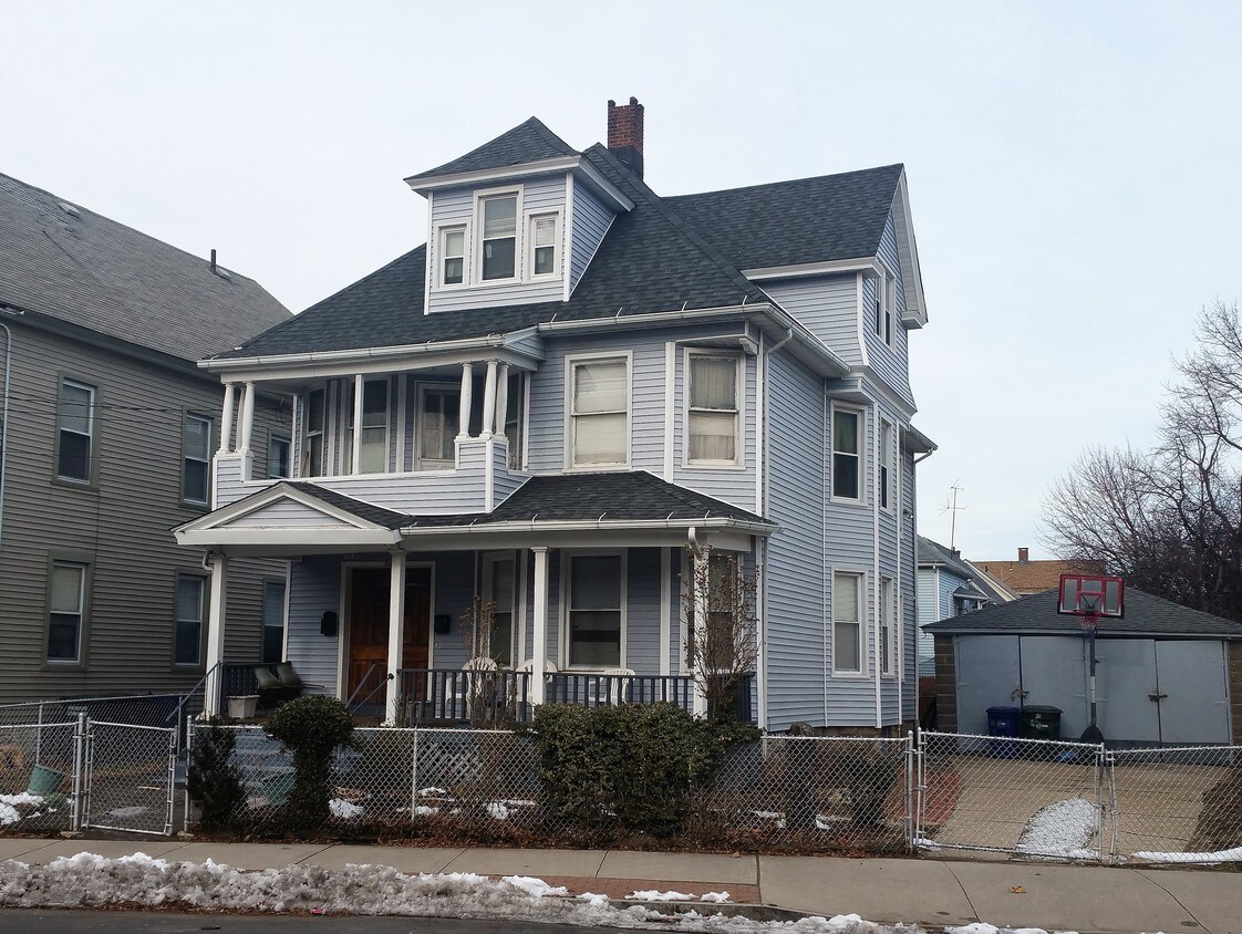 Primary Photo - 521 Connecticut Ave