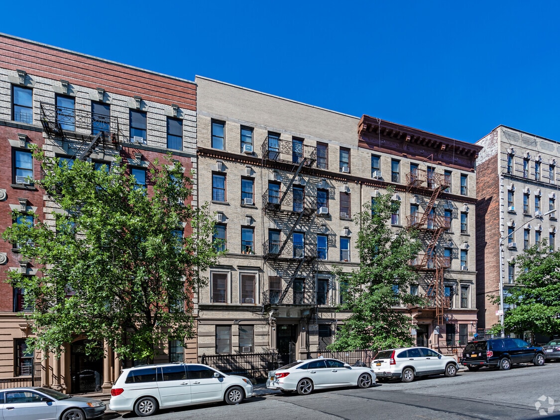 Primary Photo - 566 W 173rd St