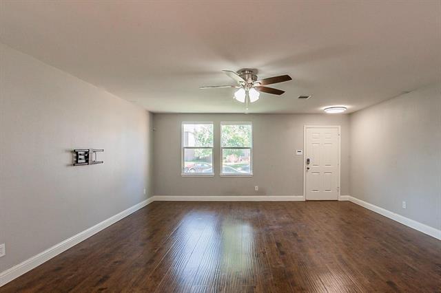 Foto del edificio - 714 Ashford Ln