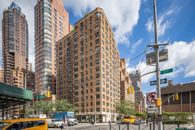 Building Photo - 301 East 63rd Street