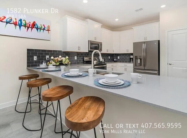 Foto del edificio - 1582 Plunker Dr