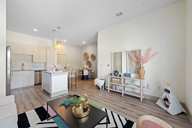 Foto del edificio - 18210 Park Row Blvd