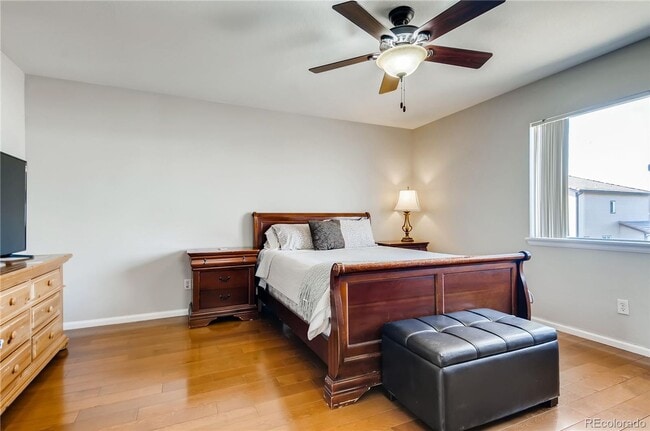 Building Photo - Beautiful 4 bedroom 3.5 bathroom single fa...