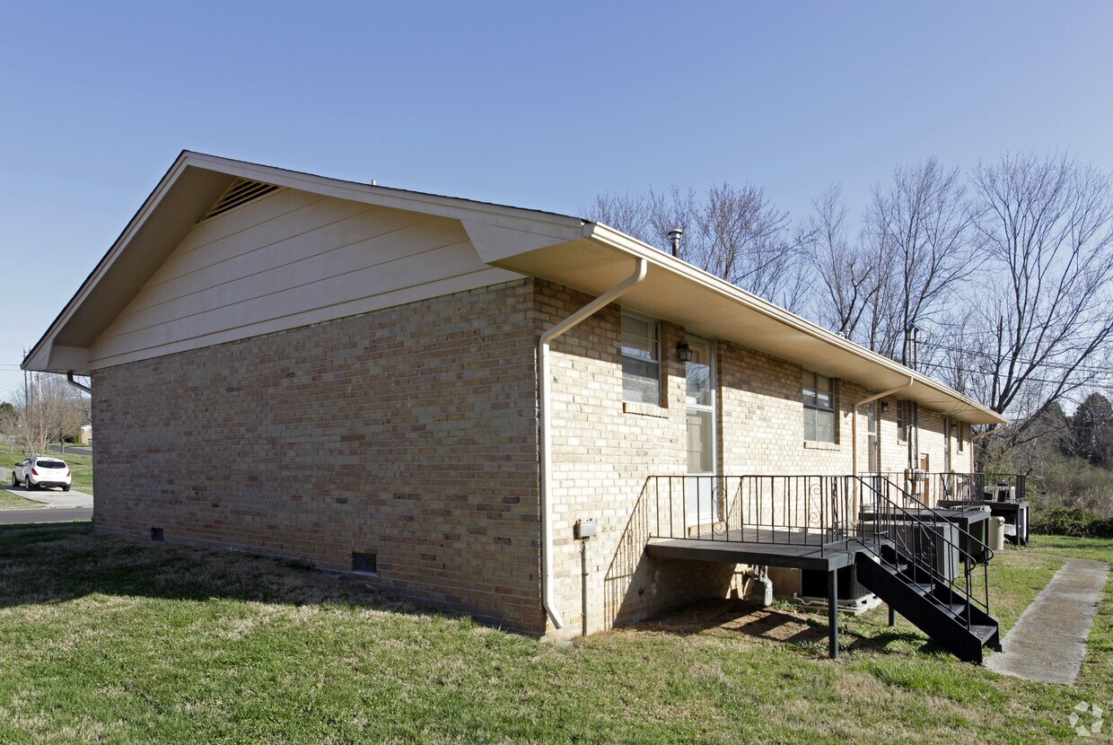 216 Blue Grass Dr, Morristown, TN 37814 Apartments in Morristown, TN