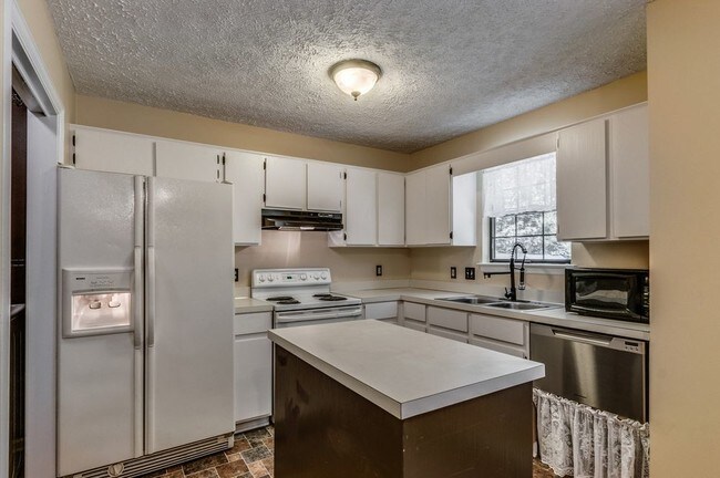 Foto del edificio - Single family home in Bradford Hills