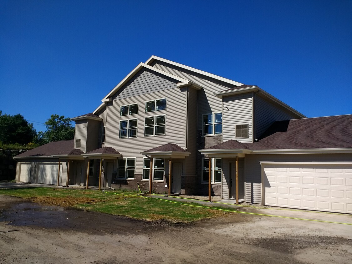 Primary Photo - 6611 Scattergood Ln