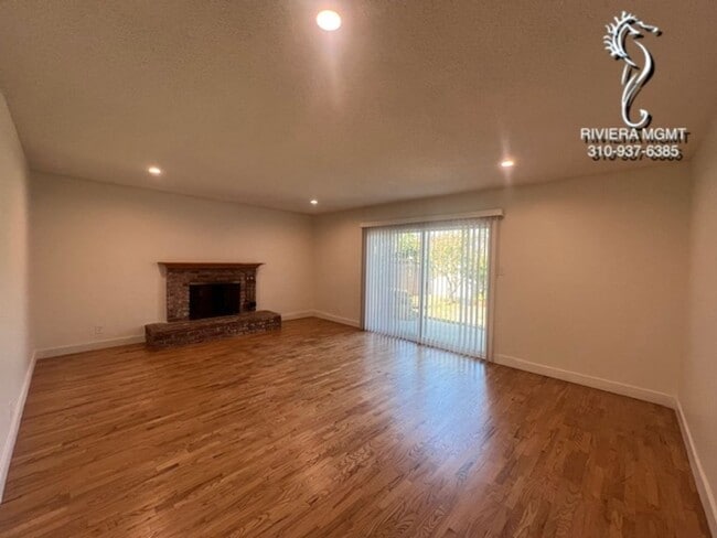Photo - Torrance House 4 Bed 2 bath