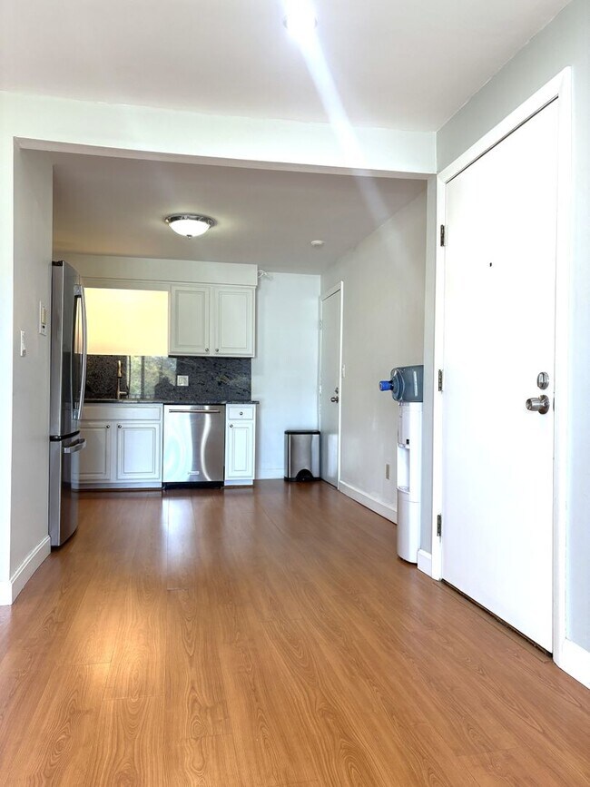 Foto del edificio - Beautifully maintained 2 bedroom Condo on Andover/Lawrence border