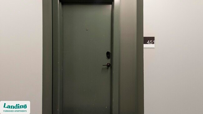 Building Photo - 645 N Front St