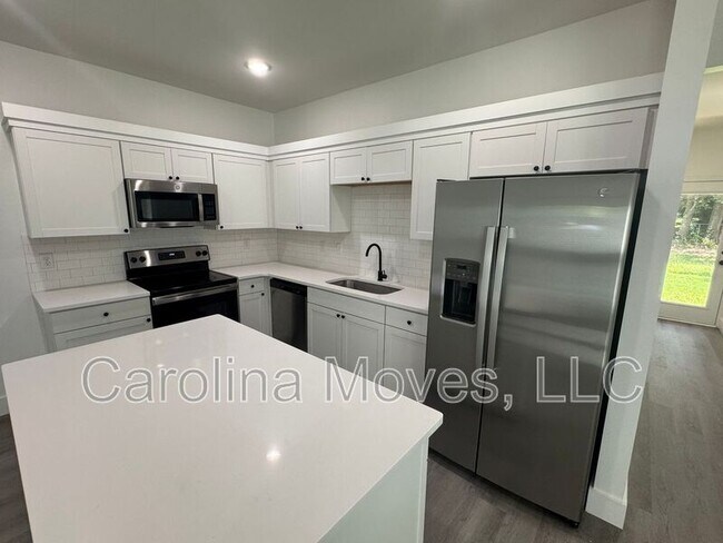 Foto del edificio - 4048 Parris Bridge Rd