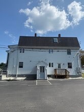 Building Photo - 40 Plain St
