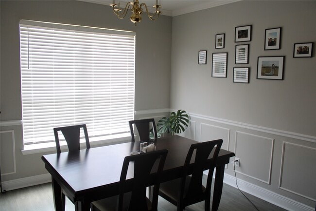 Building Photo - 7018 Crystal Dowels Dr