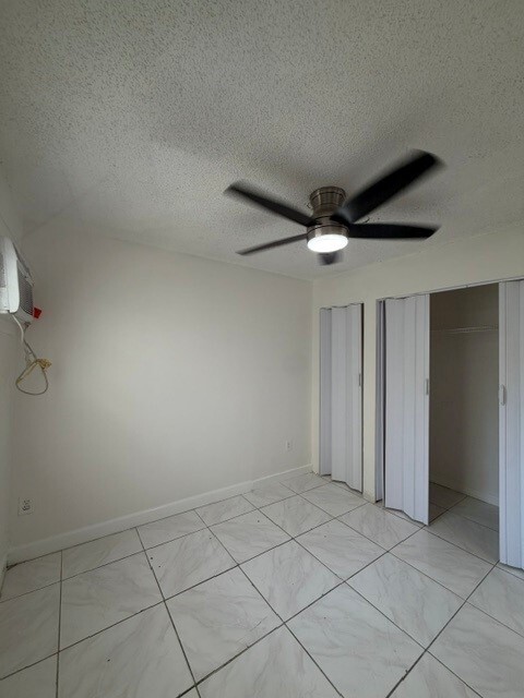 Building Photo - 4710 Mulberry Rd