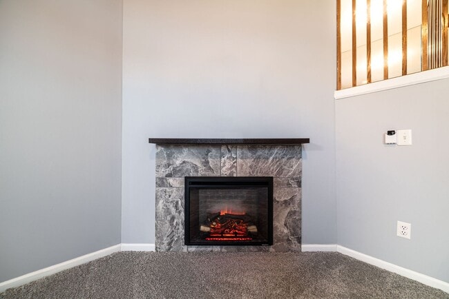 Foto del edificio - $1975 - Beautiful 2 Bedroom Condo with 2 bathrooms