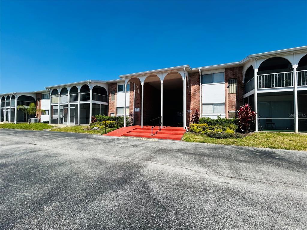 Primary Photo - 777 W Lancaster Rd