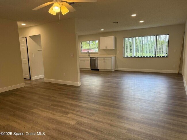 Foto del edificio - 889 Lamplighter Dr NW