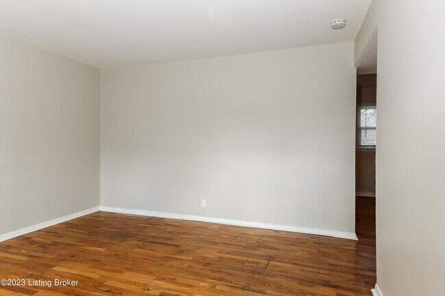 Building Photo - 3752 Penway Ave