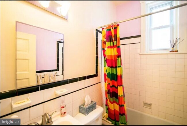 baño - 5141-1 Hazel Ave