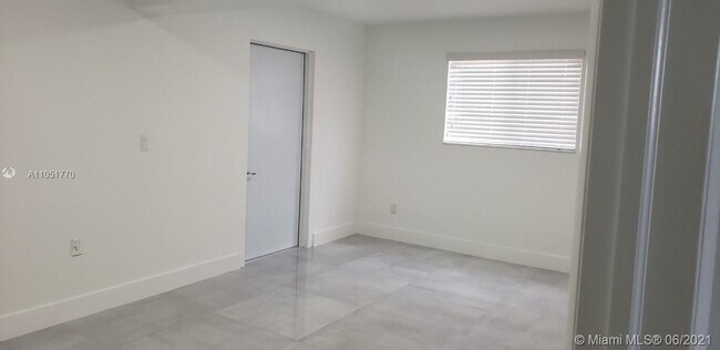 Foto del edificio - 11460 SW 192nd St
