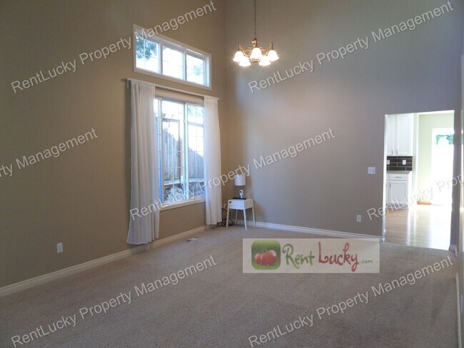 Foto del edificio - Gorgeous 3-Bedroom Home in Highly Desirable Duvall Neighborhood - The Ridge in Duvall!