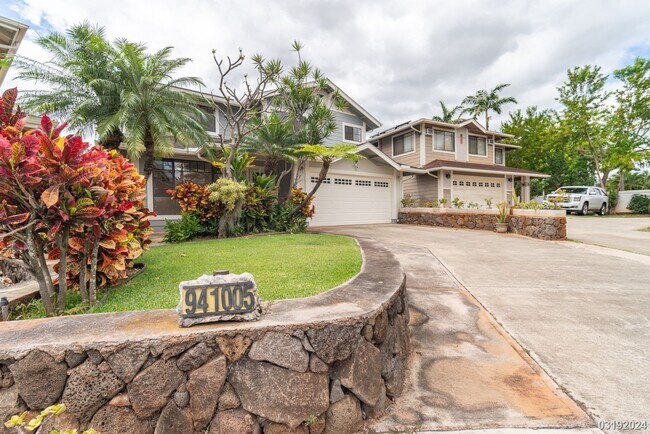 Building Photo - 4 bd, 2.5 ba Single Family Home with Pool ...