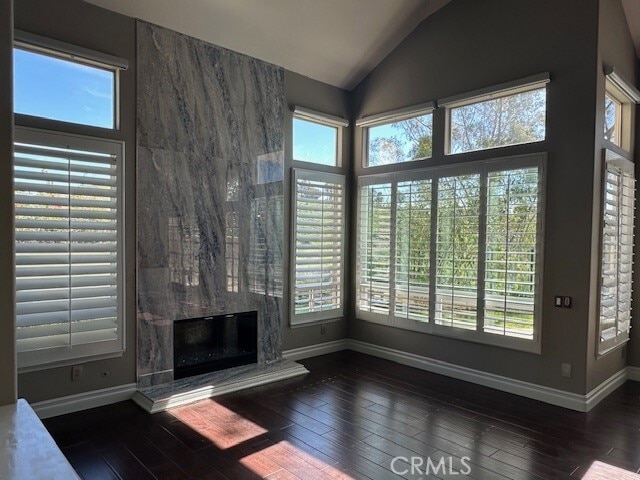 Building Photo - 52 Siena