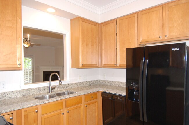 Foto del edificio - 133 Old Grove Ln