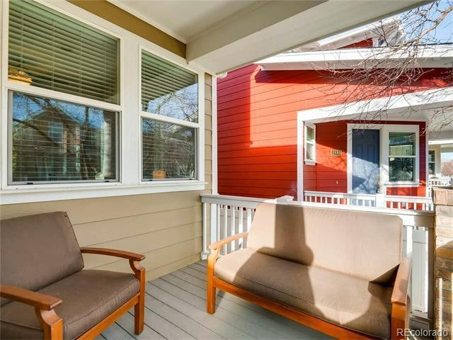 Building Photo - Available July! Beautiful Northfield Home!