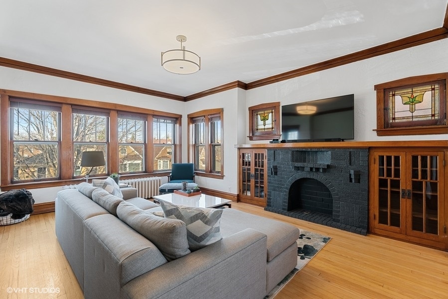 Foto principal - 4955 N Menard Ave