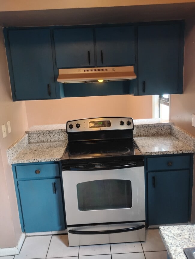 Building Photo - 12611 Touchton Dr