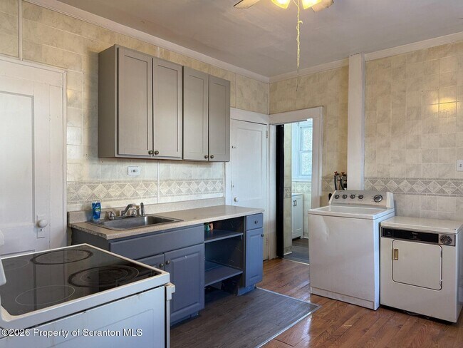 Foto del edificio - 83 S Empire St