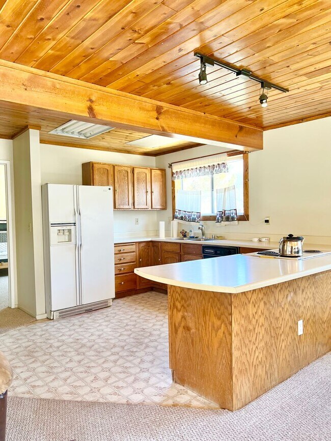 Foto del edificio - 16420 Huron Dr