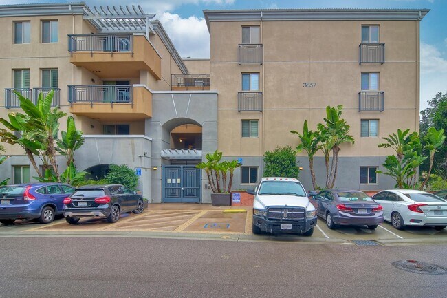 Building Photo - 3857 Pell Pl