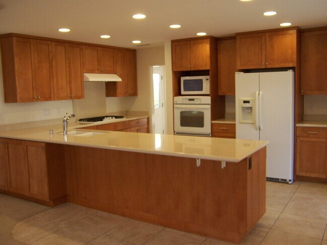 Building Photo - 13379 Portofino Dr