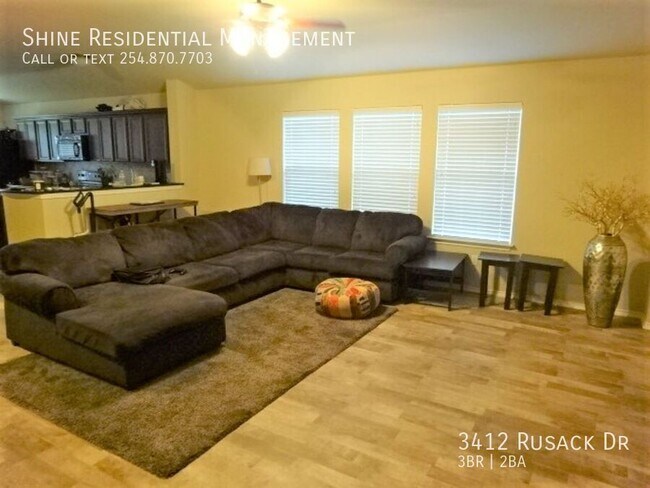 Foto del edificio - 3412 Rusack Dr