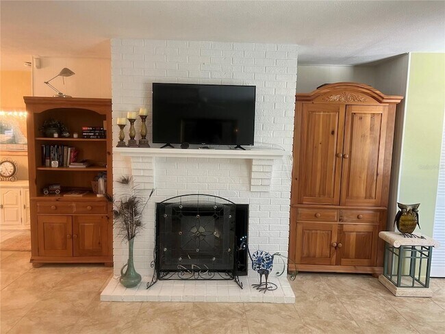 Foto del edificio - 2425 Doud St