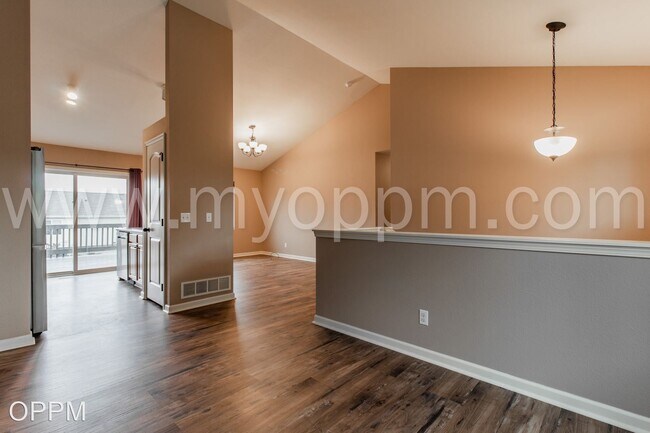 Building Photo - 3 br, 2 bath House - 14452 Knudsen St