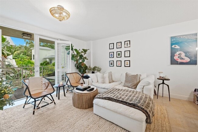 Foto del edificio - 3540 Main Hwy