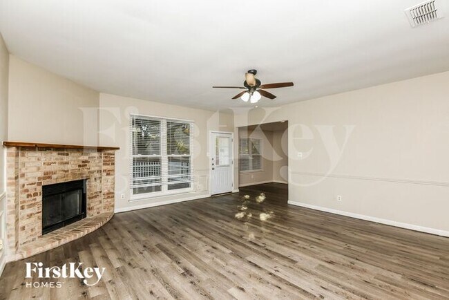 Foto del edificio - 5005 Prairie Creek Trail
